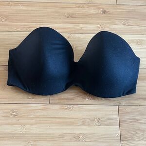 Victoria's Secret Black strapless bra